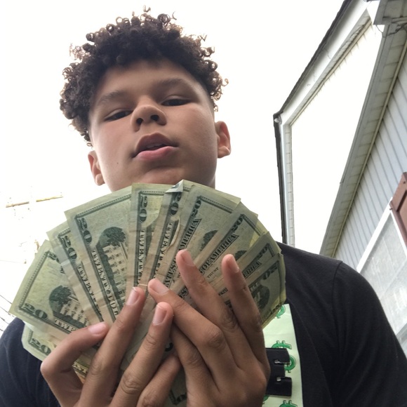 Meet your Posher, Daniel - Picture 1 of 1